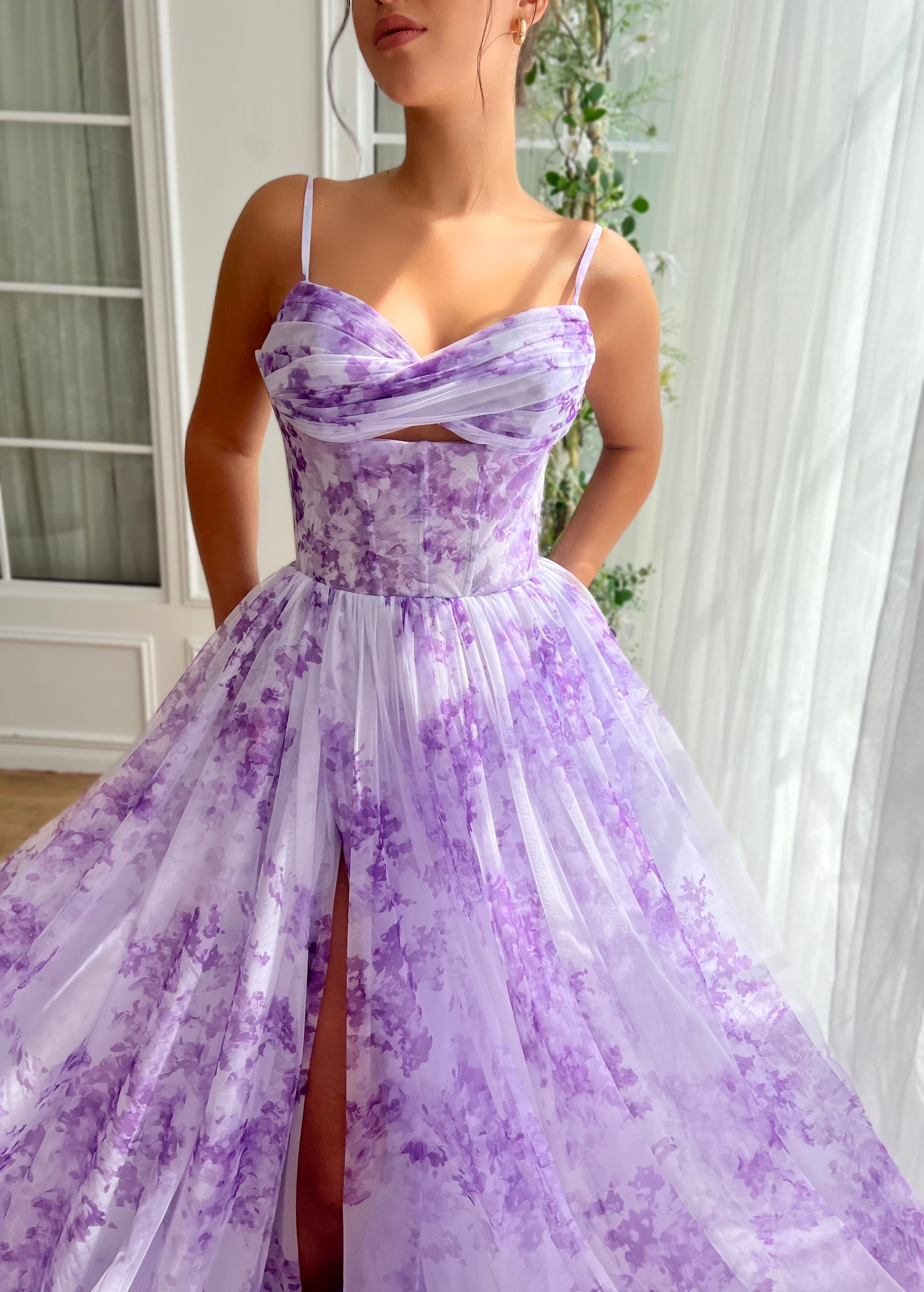 Purple A-Line dress with printed fabric and spaghetti straps