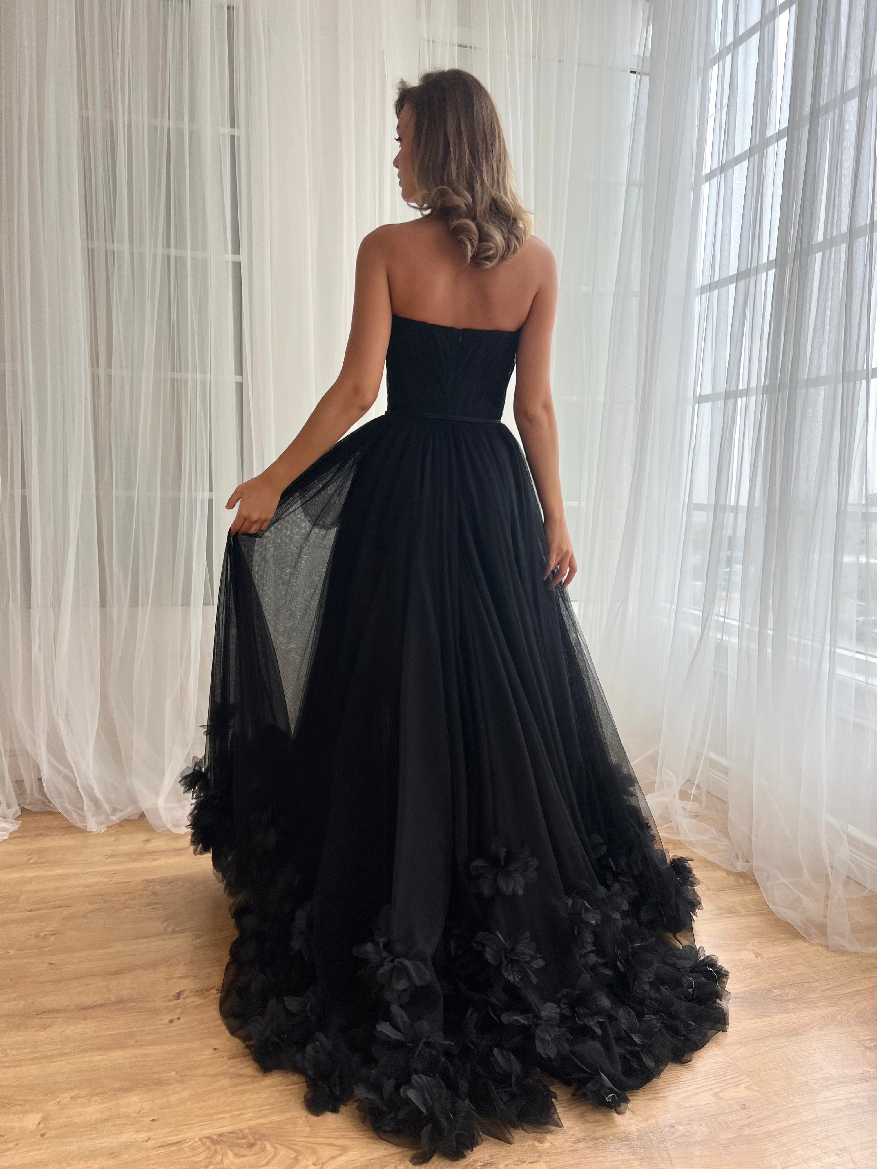 Black tulle A-Line dress with embroidery and no sleeves